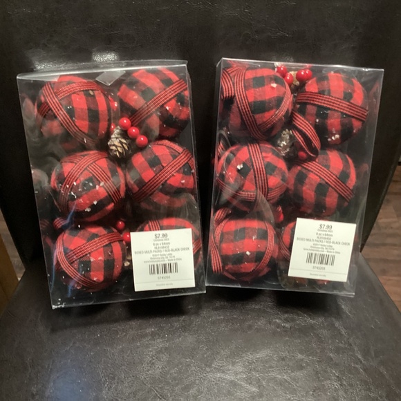 Christmas Shatter Proof Red-Black Ornament Bundle 2 packs=12 total New - Picture 5 of 13